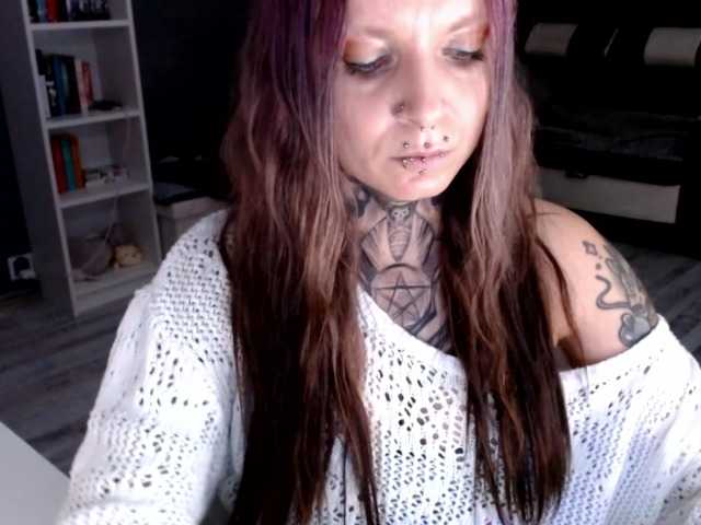 Live sex webcam photo for LisaModel #280301086