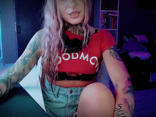 Live sex webcam photo for LisaModel #291200099