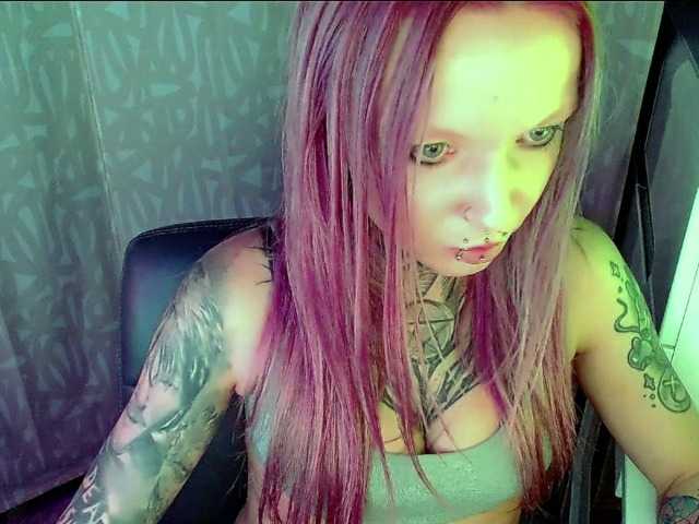 Live sex webcam photo for LisaModel #291481938