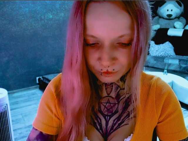 Live sex webcam photo for LisaModel #291563721