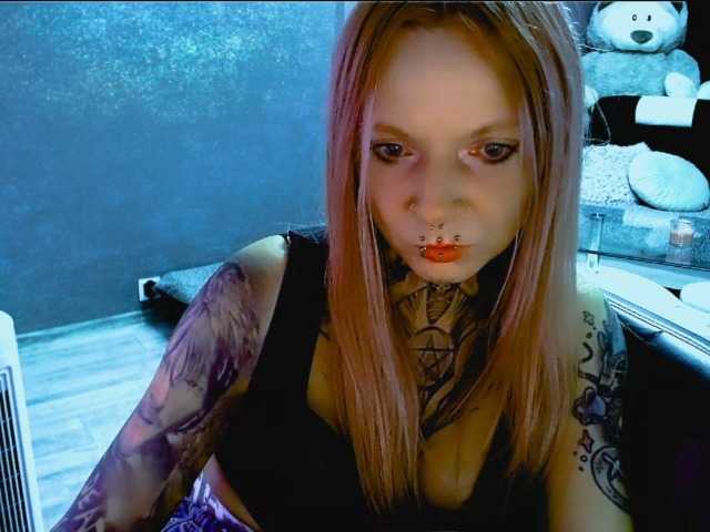 Live sex webcam photo for LisaModel #291616724