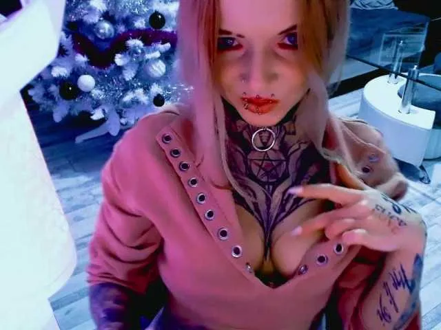 Live sex webcam photo for LisaModel #292705665