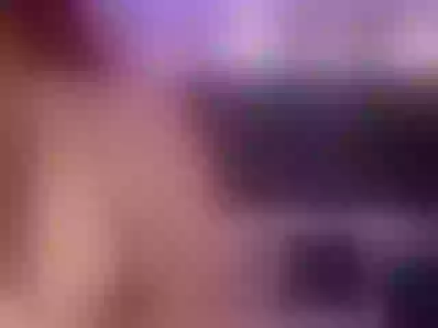 Live sex webcam photo for LisaMonroe #275773028
