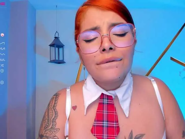 Live sex webcam photo for LisaMonroe #275987217