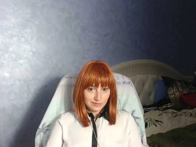 Live sex webcam photo for LisaSweet23 #272503075