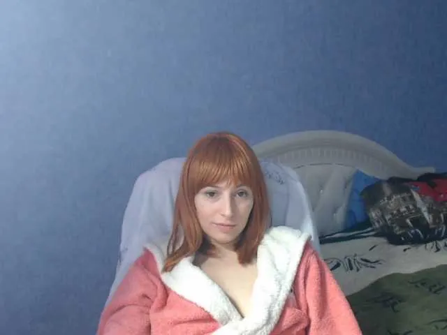 Live sex webcam photo for LisaSweet23 #272662629