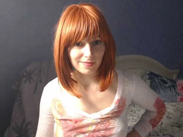 Live sex webcam photo for LisaSweet23 #272933753