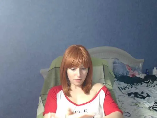 Live sex webcam photo for LisaSweet23 #273001387