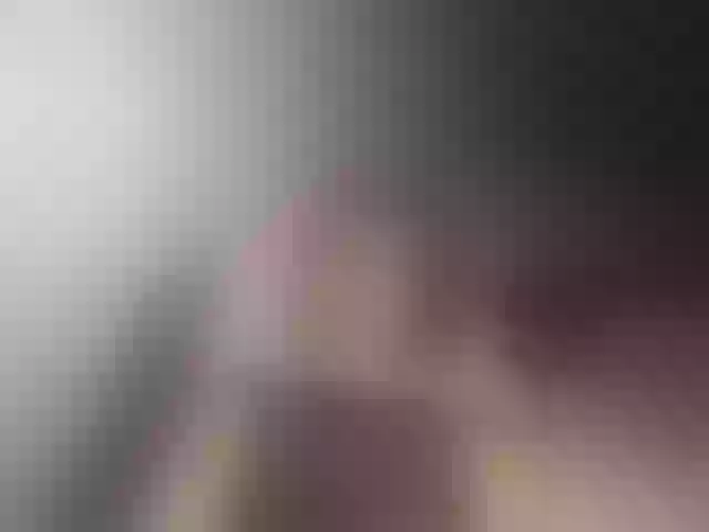 Live sex webcam photo for LisaSweet23 #273594062