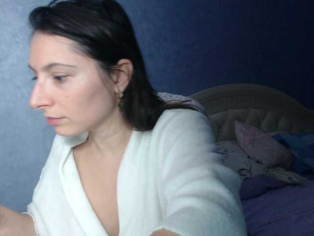 Live sex webcam photo for LisaSweet23 #290144909