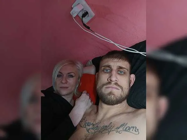 Live sex webcam photo for LisaVsVolk #276971345