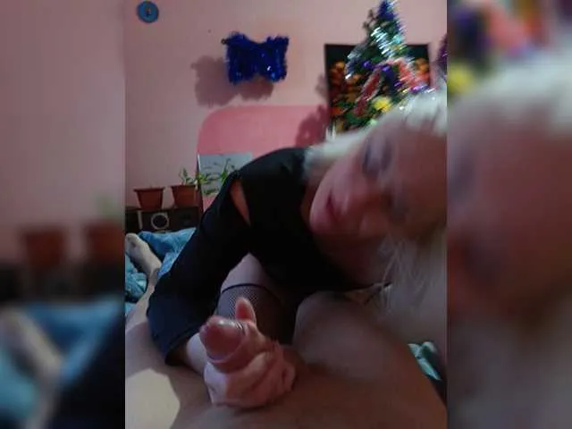 Live sex webcam photo for LisaVsVolk #277111498