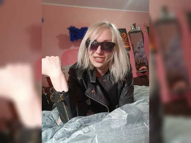 Live sex webcam photo for LisaVsVolk #277320889