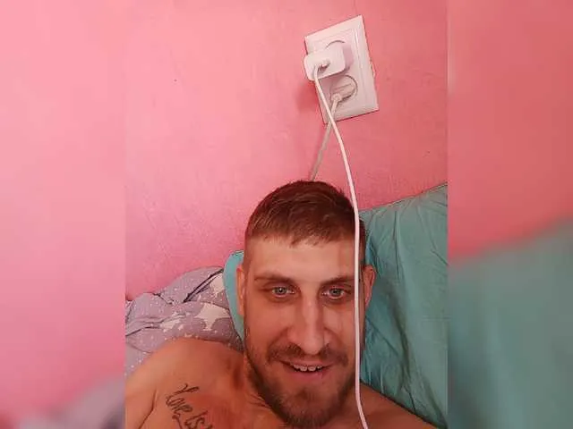 Live sex webcam photo for LisaVsVolk #277448660