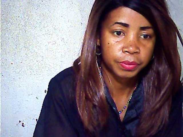 Live sex webcam photo for Lisaak #276416780