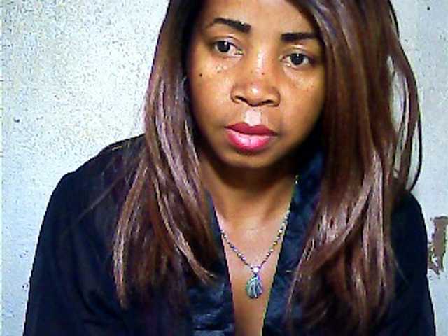 Live sex webcam photo for Lisaak #276418942