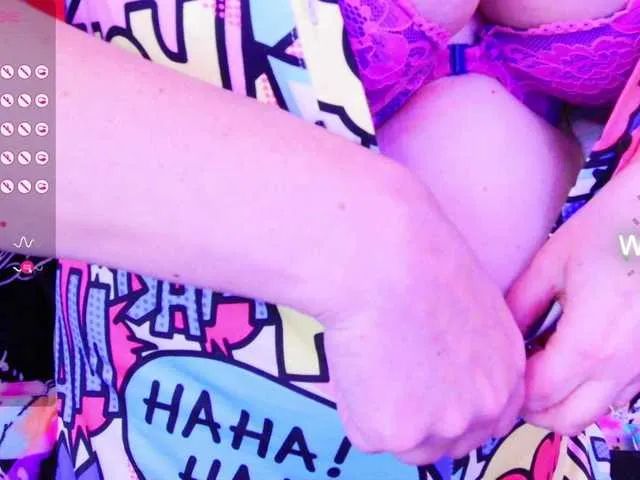 Live sex webcam photo for Lisabigtits #276522652