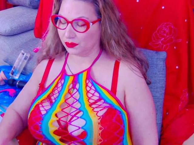 Live sex webcam photo for Lisabigtits #277347197