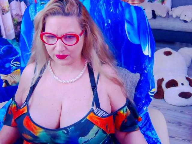 Live sex webcam photo for Lisabigtits #277711109