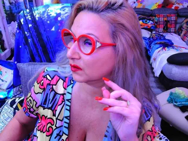 Live sex webcam photo for Lisabigtits #290191358