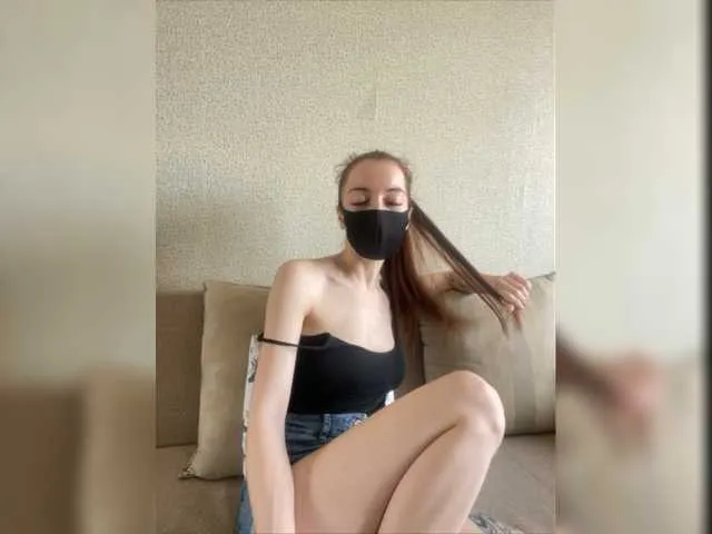 Live sex webcam photo for Lisali #277359520