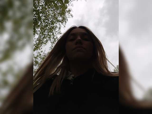 Live sex webcam photo for Lisamurm #277933459