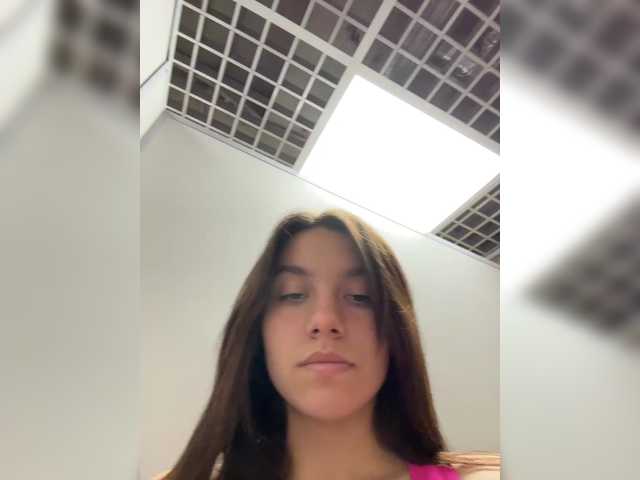 Live sex webcam photo for Lisamurm #290779948