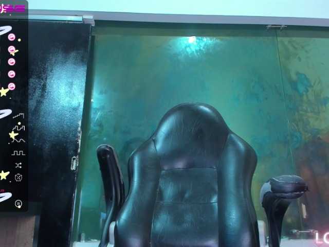 Live sex webcam photo for Lisapresthon #274394425