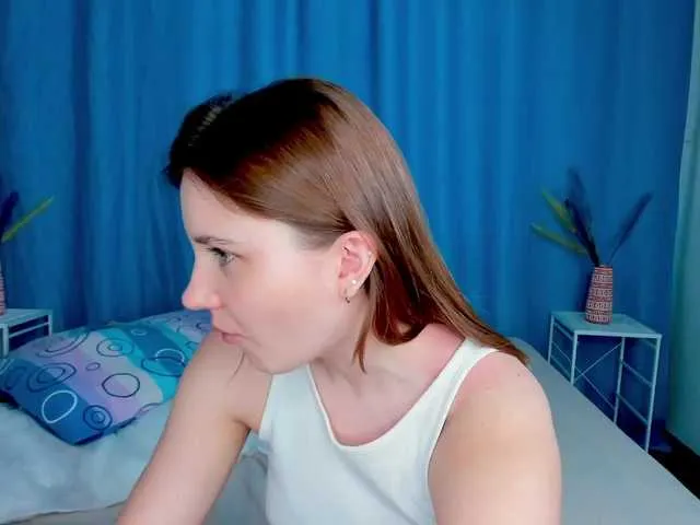 Live sex webcam photo for LiseSmits #273672834