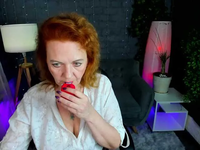 Live sex webcam photo for LisetMonroe #276915860