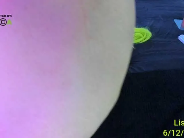 Live sex webcam photo for LishaDivine #291249542
