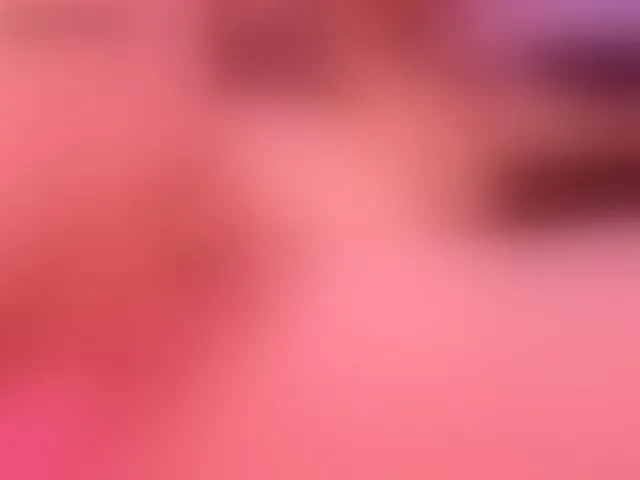 Live sex webcam photo for LishaDivine #294071925