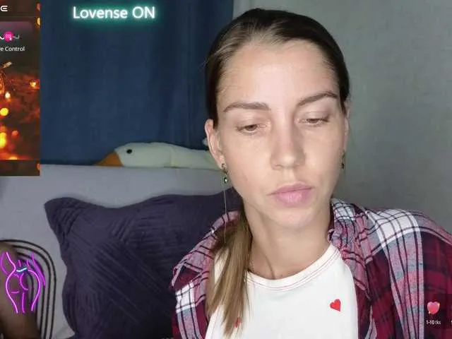 Live sex webcam photo for Lisi4ka-Basik #291696327