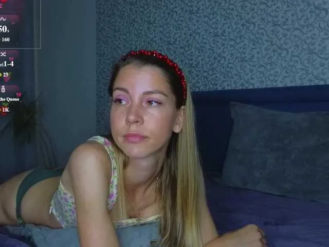Live sex webcam photo for Lisi4ka-Basik #293663799