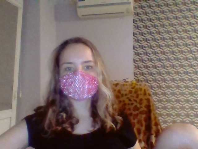 Live sex webcam photo for Lisonya #272981881