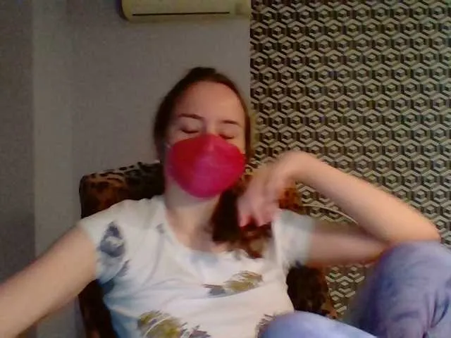 Live sex webcam photo for Lisonya #273111864