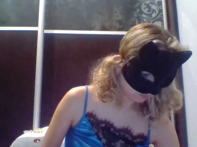 Live sex webcam photo for Lisonya #277015569