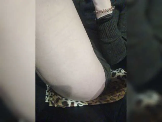 Live sex webcam photo for Lisonya #277396129