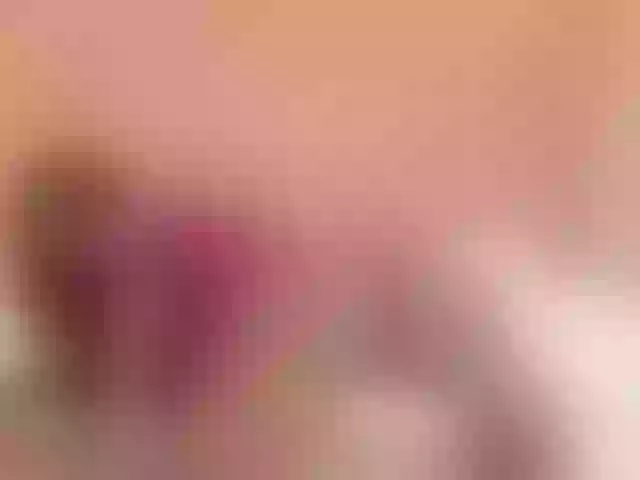 Live sex webcam photo for LissMonroe #275979218