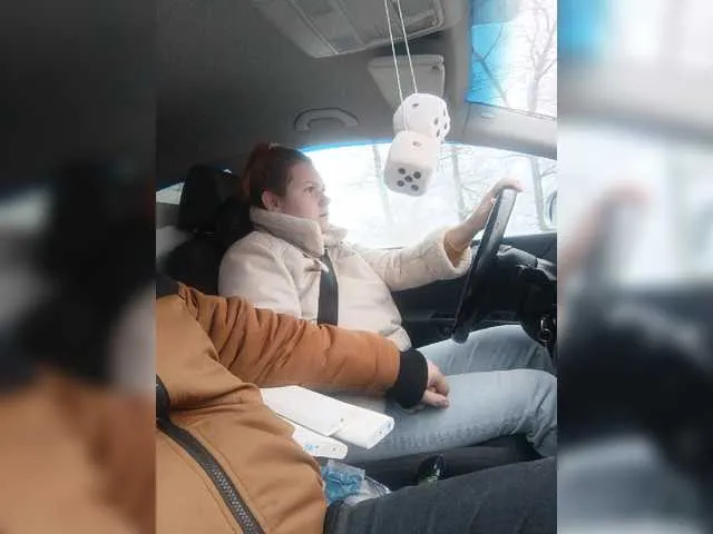 Live sex webcam photo for LissaKott #276886539