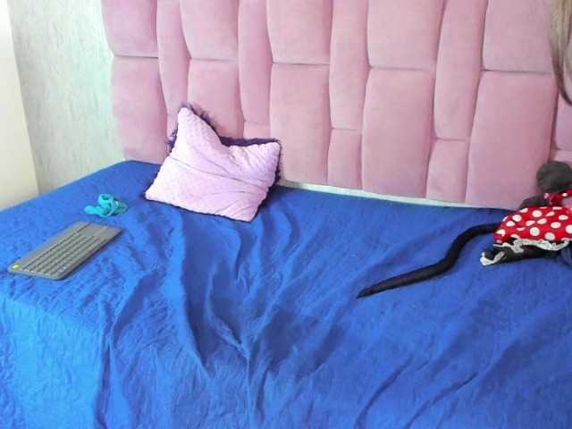 Live sex webcam photo for LissaSanders #272467283