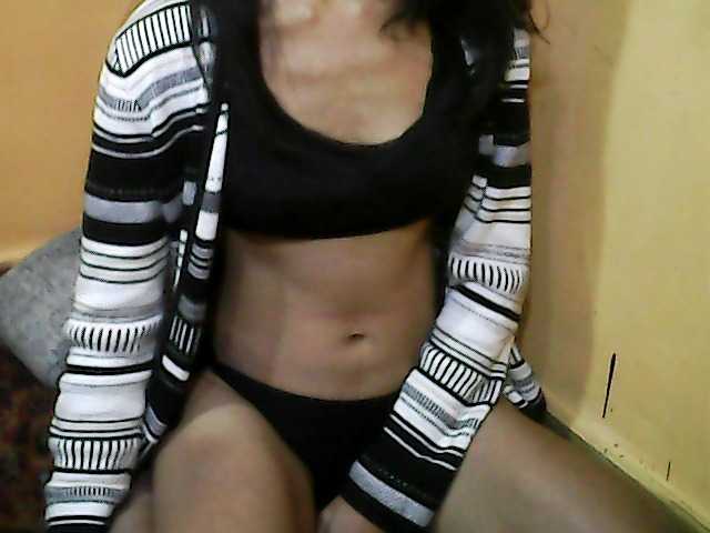 Live sex webcam photo for LitleAmanda #273946599