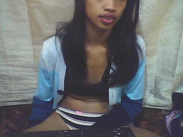 Live sex webcam photo for LitleAmanda #273965632