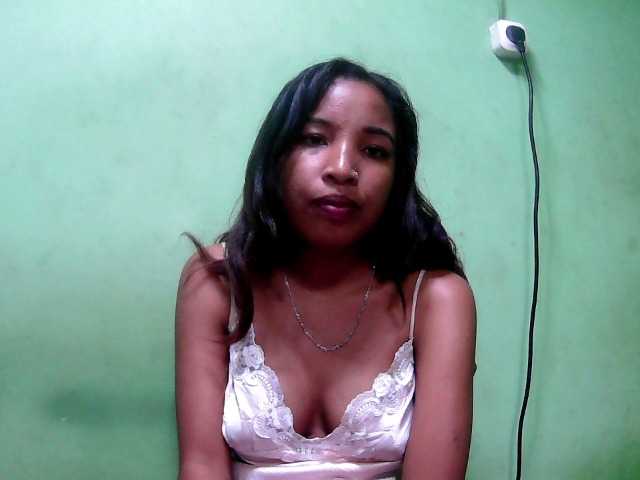 Live sex webcam photo for LitleAmanda #275509966