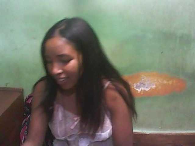 Live sex webcam photo for LitleAmanda #277347971