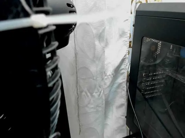 Live sex webcam photo for LitleCandy #290605682