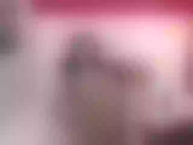 Live sex webcam photo for Little-Liluu #277503598