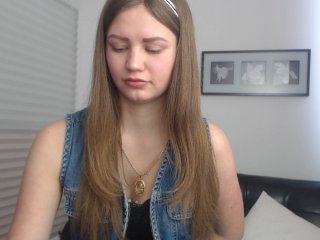 Live sex webcam photo for Little-Meow #147027292