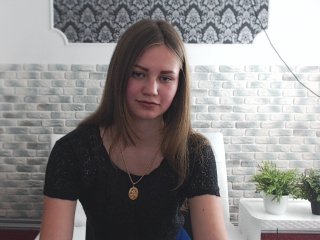 Live sex webcam photo for Little-Meow #147409069