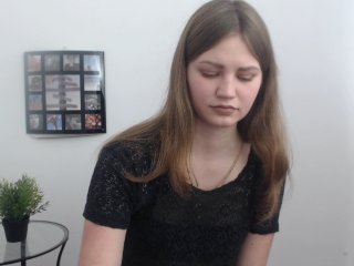 Live sex webcam photo for Little-Meow #147967957